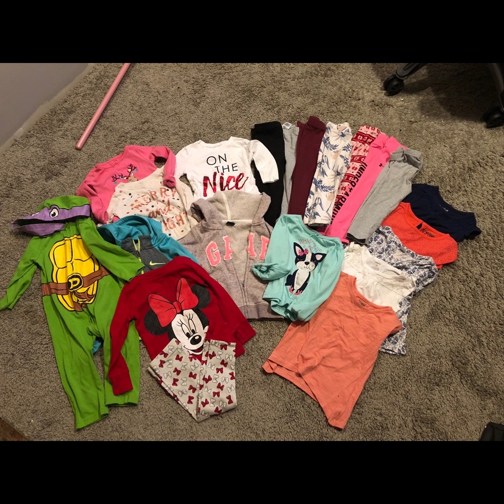 Toddler girls clothing bundle